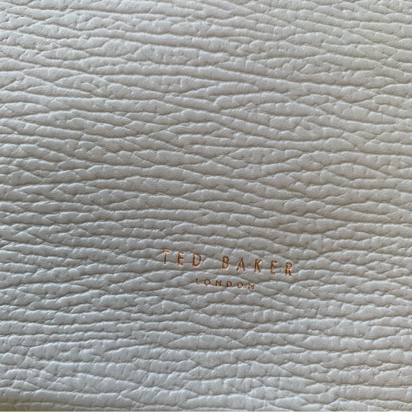 Ted Baker Women's Jemms Robot Lock Cross Body Bag - Grey - Picture 4 of 13